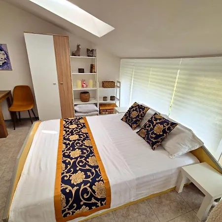 Elit1 Forrent Apartmán Sluneční pobřeží