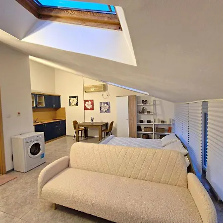 Elit1 Forrent Lägenhet Slăntjev Brjag