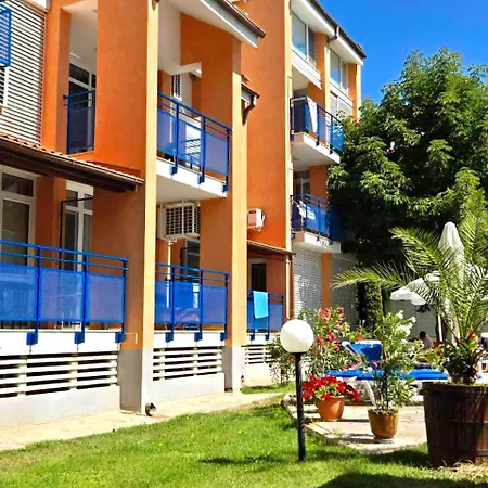 Elit1 Forrent Апартамент *